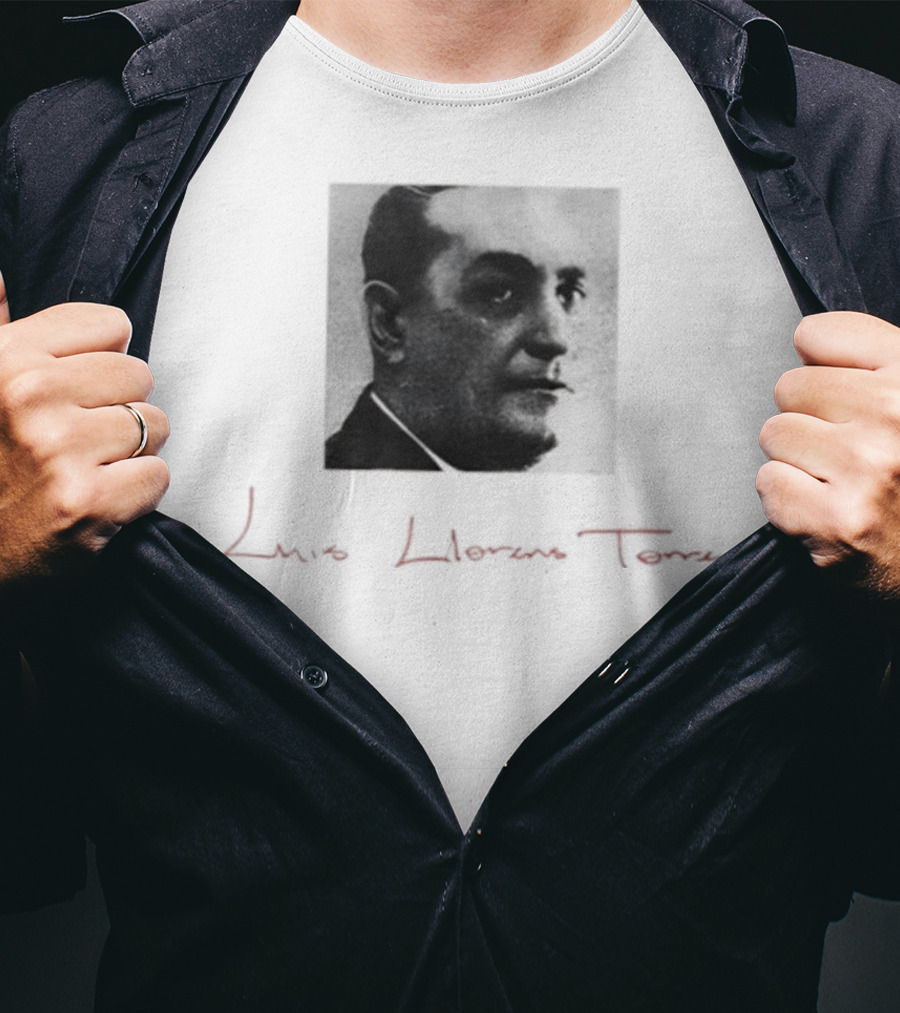 Debí Tirar Más Fotos En La Residencia Luis Llorens Torres T-Shirt