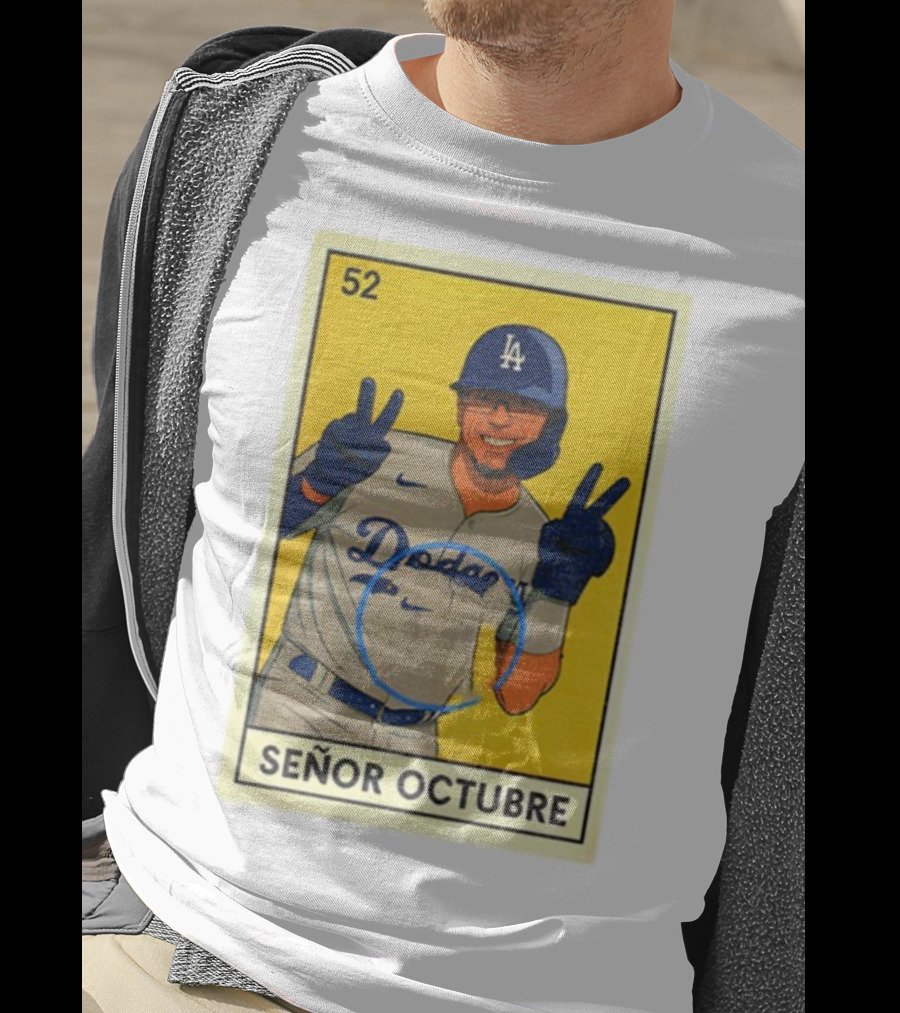 Señor Octubre Los Angeles Dodgers Kike Hernandez 52 MLB Baseball Card T-Shirt