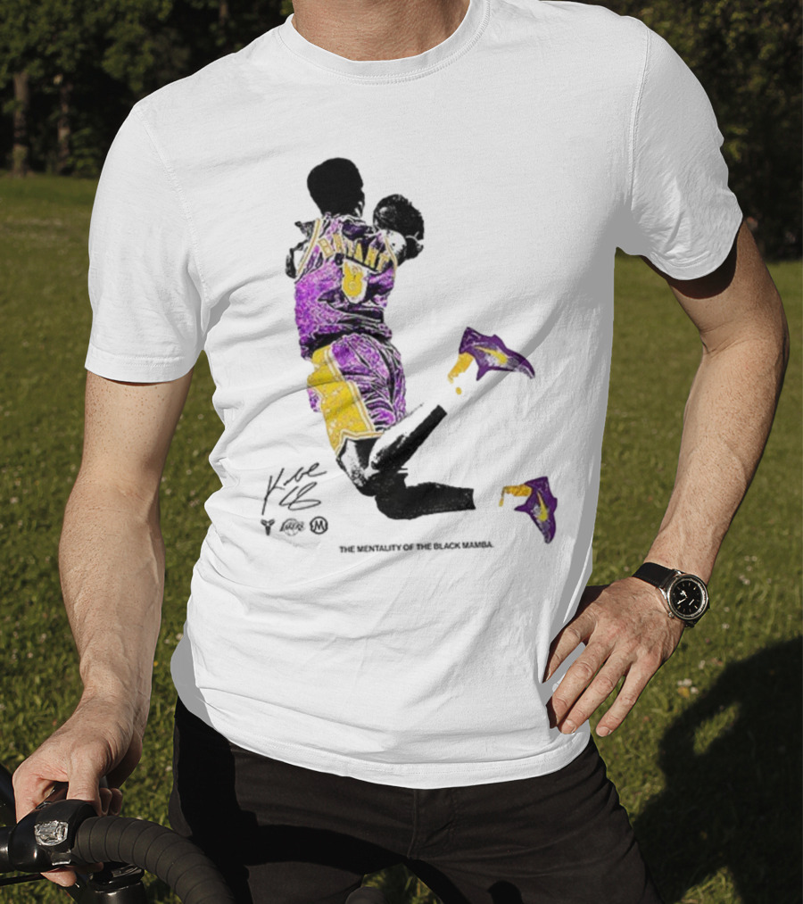 Los Angeles Lakers Kobe Bryant Black Mamba Mentality Purple Gold Signature 8 T-Shirt
