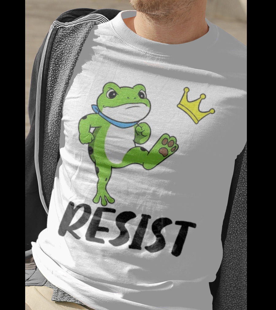 Resist Portland Frog Kicks Crown Political Anti Maga T-Shirt