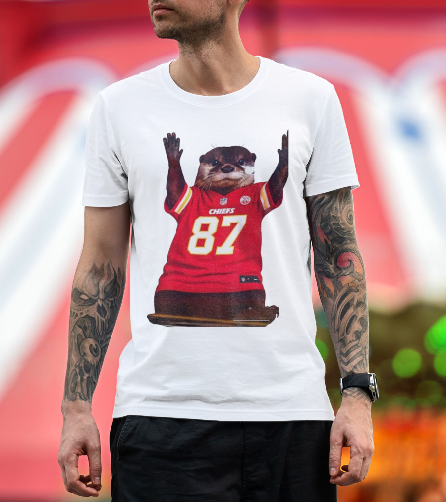 Travis Kelce 87 Kansas City Chiefs Sea Otter NFL Fan Jersey T-Shirt