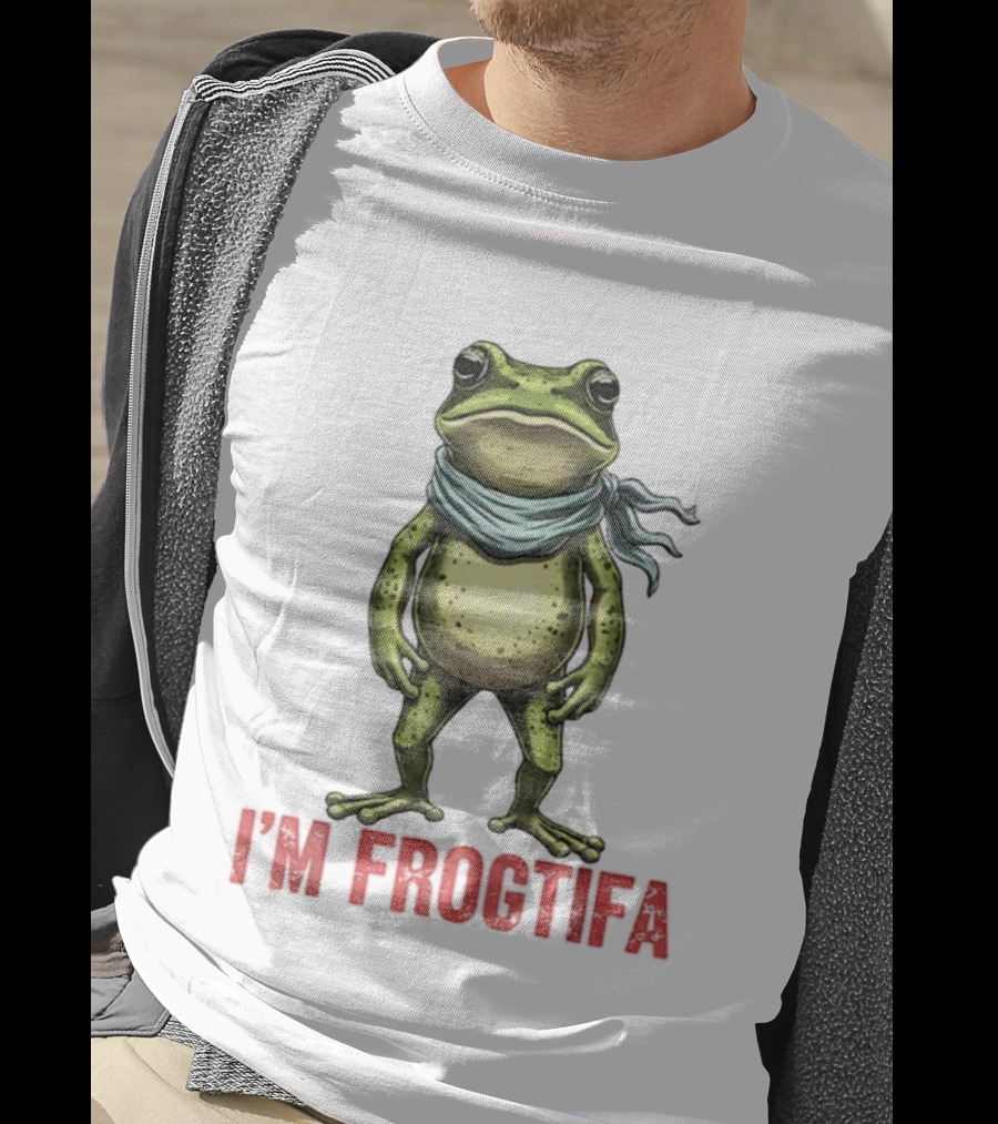 Portland Freedom Frog I’m Frogtifa Anti-ICE Resistance Scarf-Wearing Frog T-Shirt