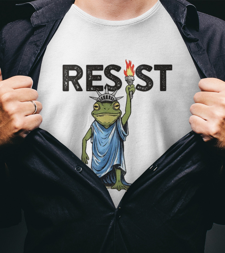 Portland Frog Resist Protest Statue Of Liberty Torch T-Shirt