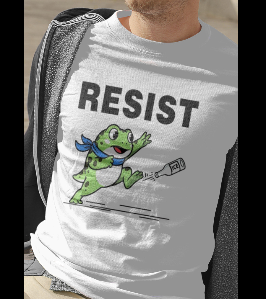 Portland Frog Resist Anti-ICE Protest Jumping Art T-Shirt
