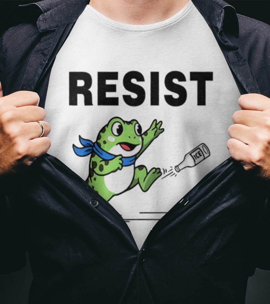 Portland Frog Resist Anti-ICE Protest Jumping Art T-Shirt