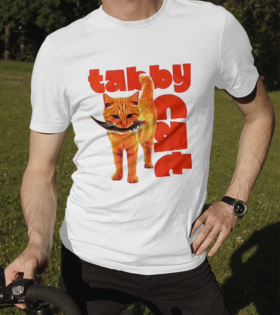 Tabby Cat Holding Fish Meme Retro Font T-Shirt