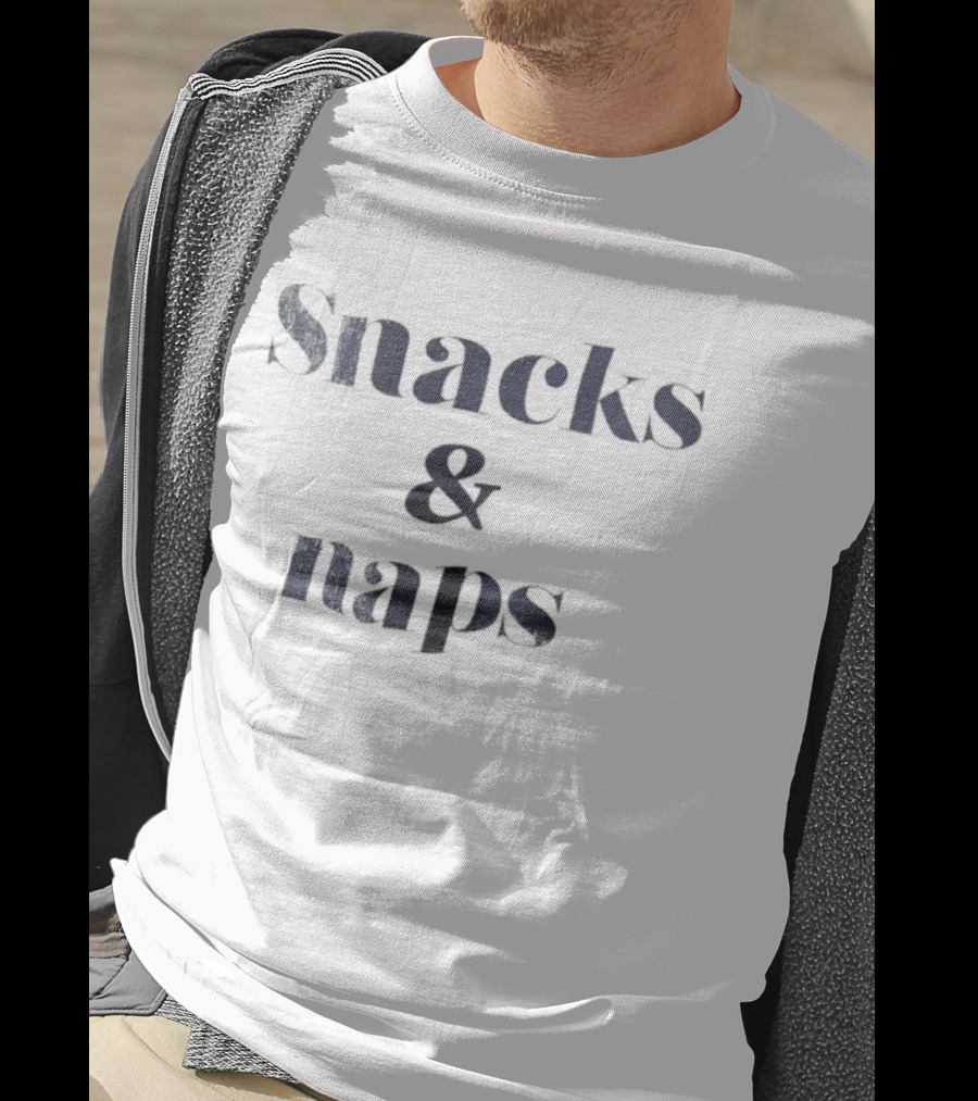 Snacks & Naps Trendy Casual Statement T-Shirt
