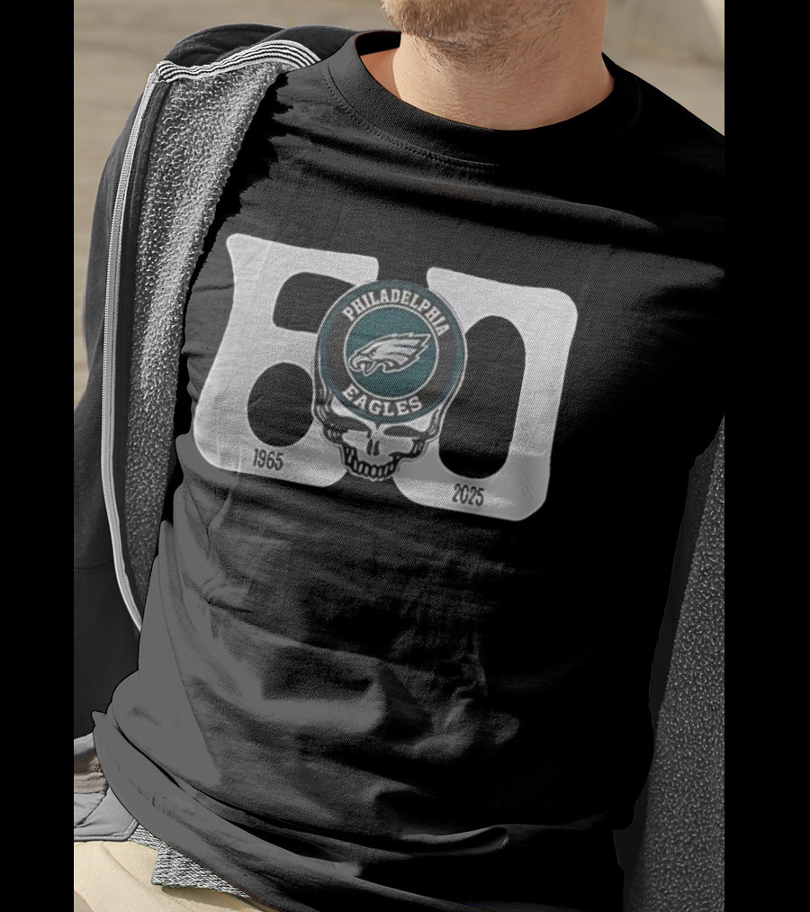Philadelphia Eagles Grateful Dead 60th Anniversary Skull Art 1965-2025 T-Shirt