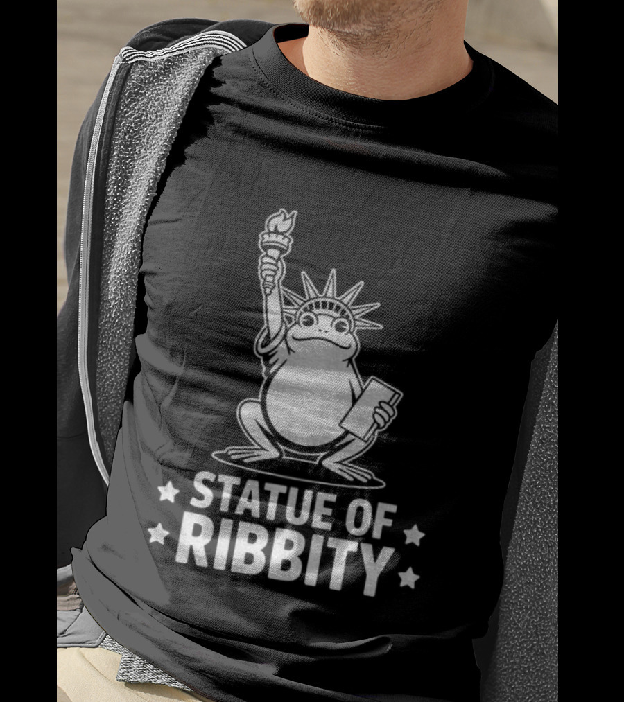 Portland Frog Statue Of Liberty Ribbity Political Humor T-Shirt
