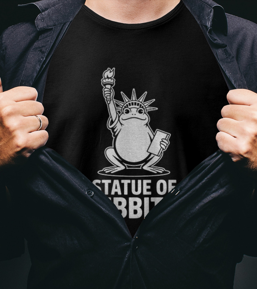 Portland Frog Statue Of Liberty Ribbity Political Humor T-Shirt