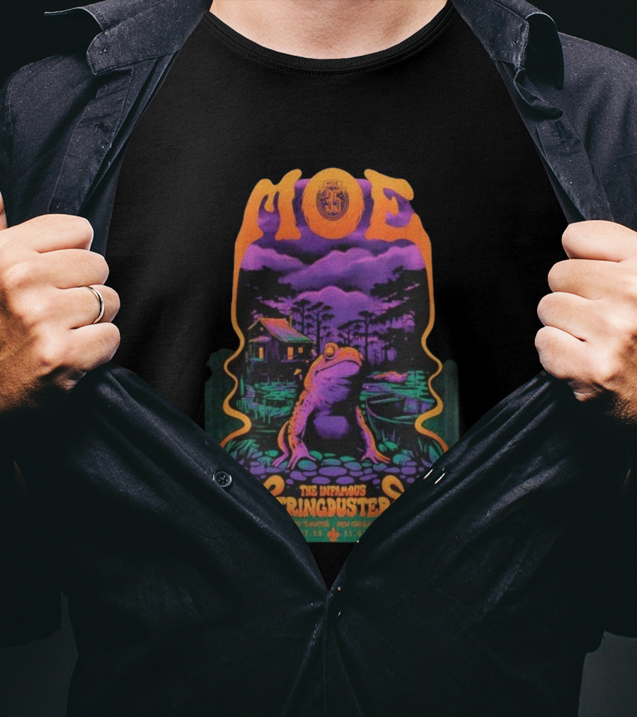 Moe. The Infamous Stringduster Halloween 2025 New Orleans Joy Theater Frog Swamp Scene T-Shirt