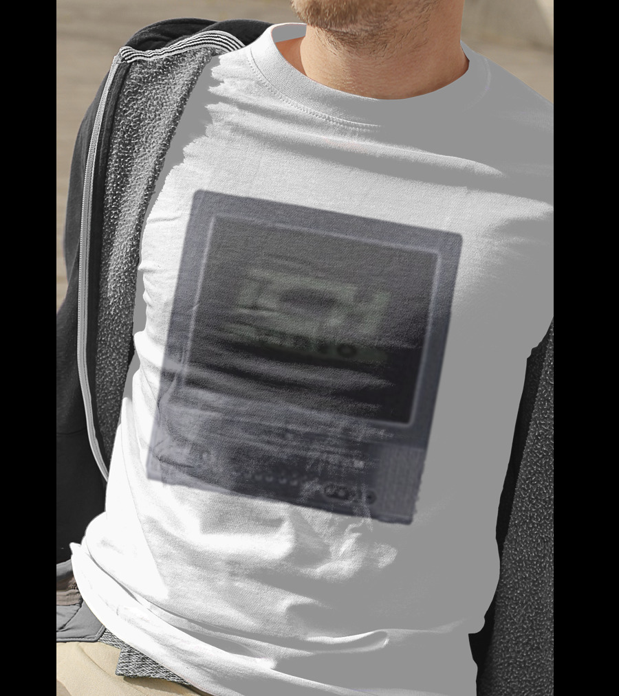 ICHpig Vintage TV Screen Iconic Design T-Shirt