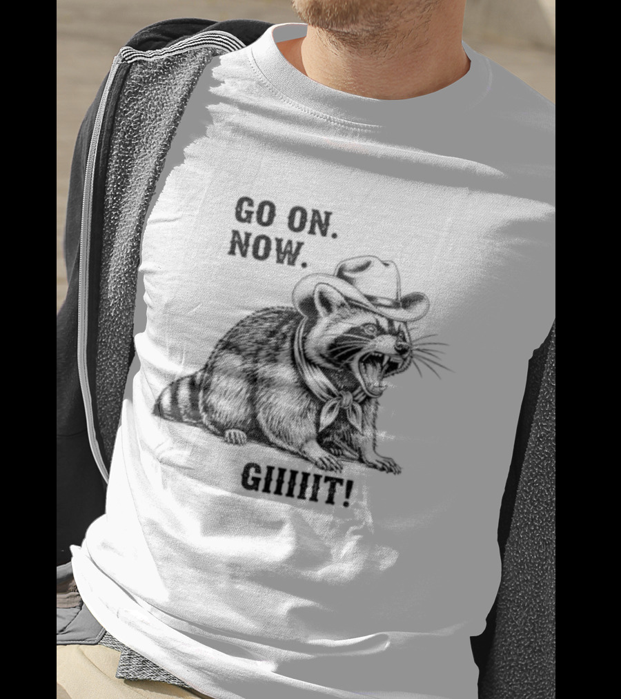 Vintage Cowboy Raccoon Go On Now Git Rustic Western Apparel T-Shirt