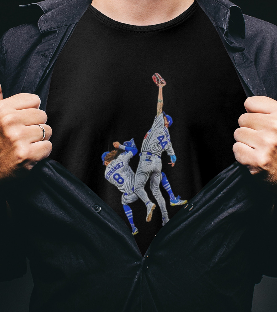 Kike Hernandez Vs Andy Pages The Catch Dodgers 2025 World Series Champions T-Shirt