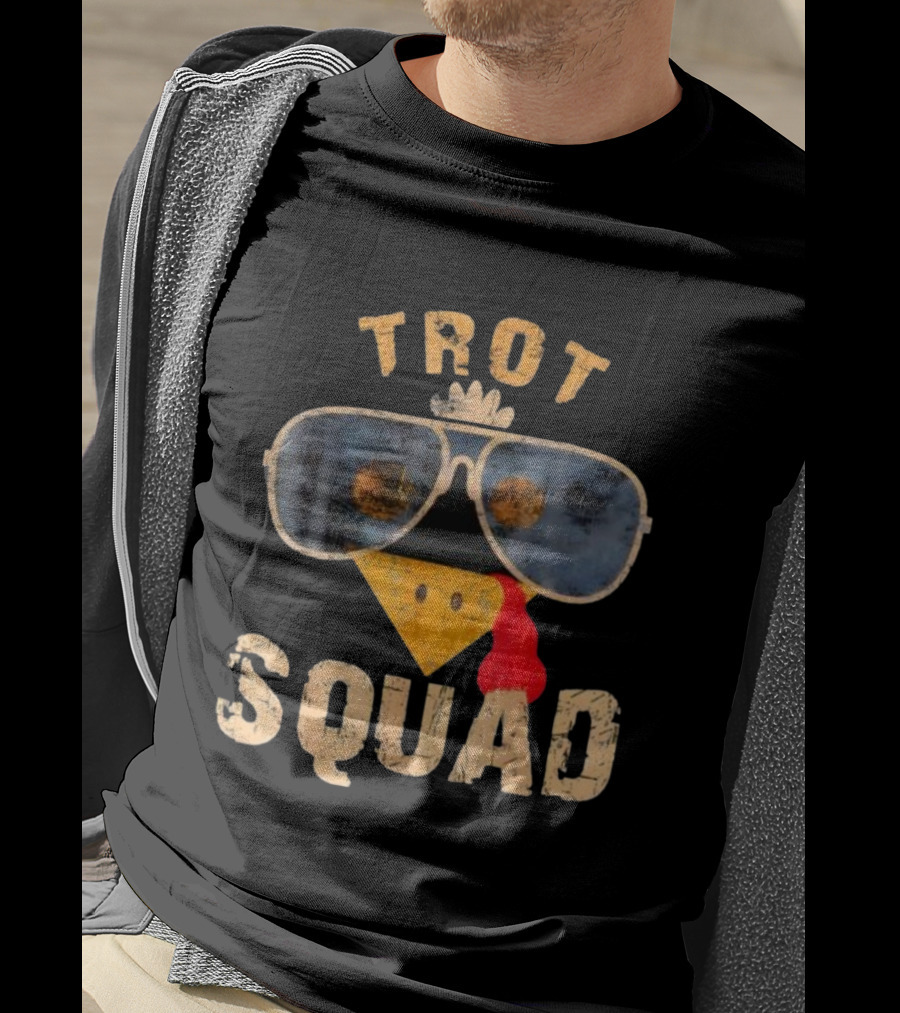 Thanksgiving Turkey Trot Squad Sunglasses Turkey Face 2025 Race T-Shirt