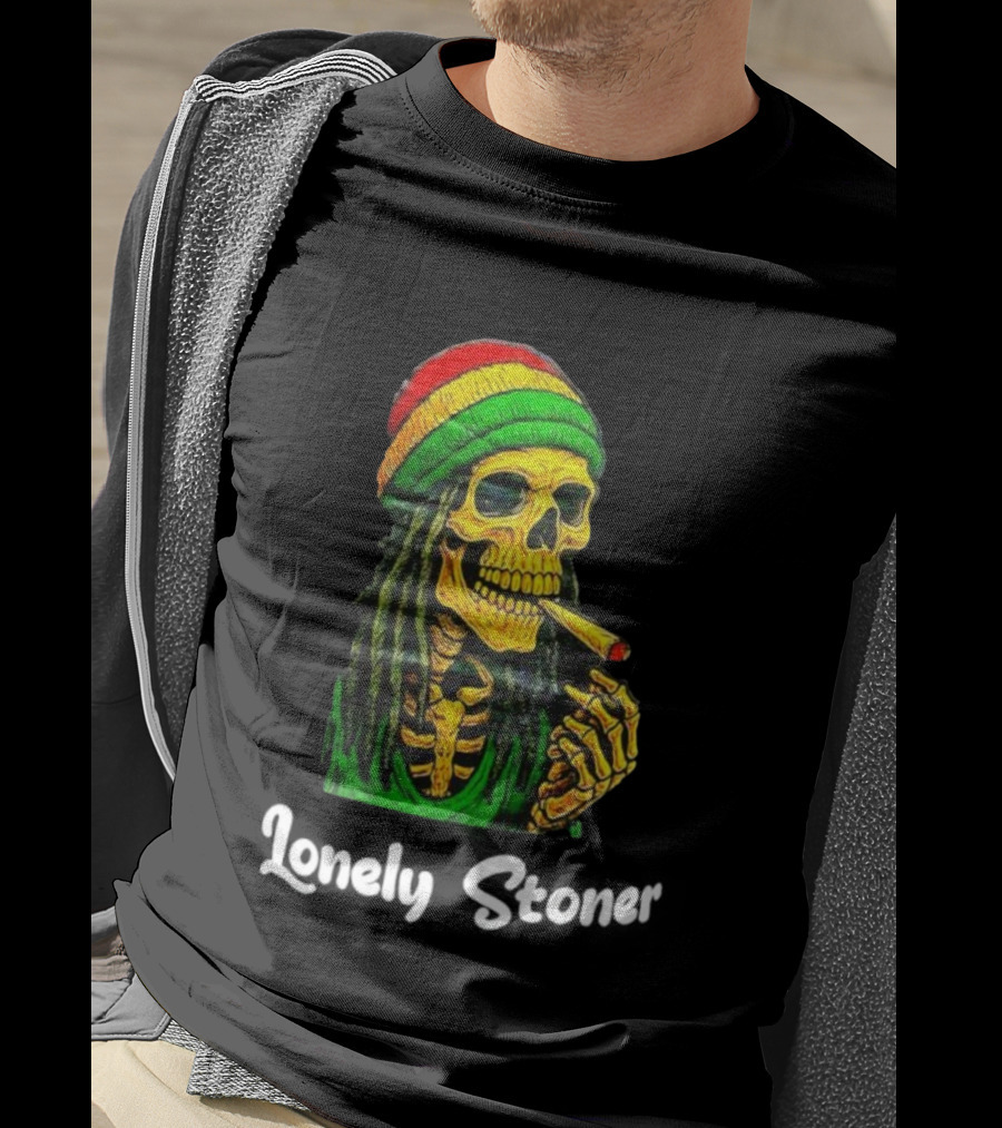 Lonely Stoner Dreadlocked Skull Smoking Rasta Colors T-Shirt