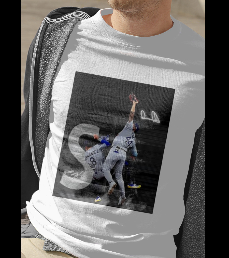 World Series Game 7 Hernández 8 Pages 44 Signatures T-Shirt