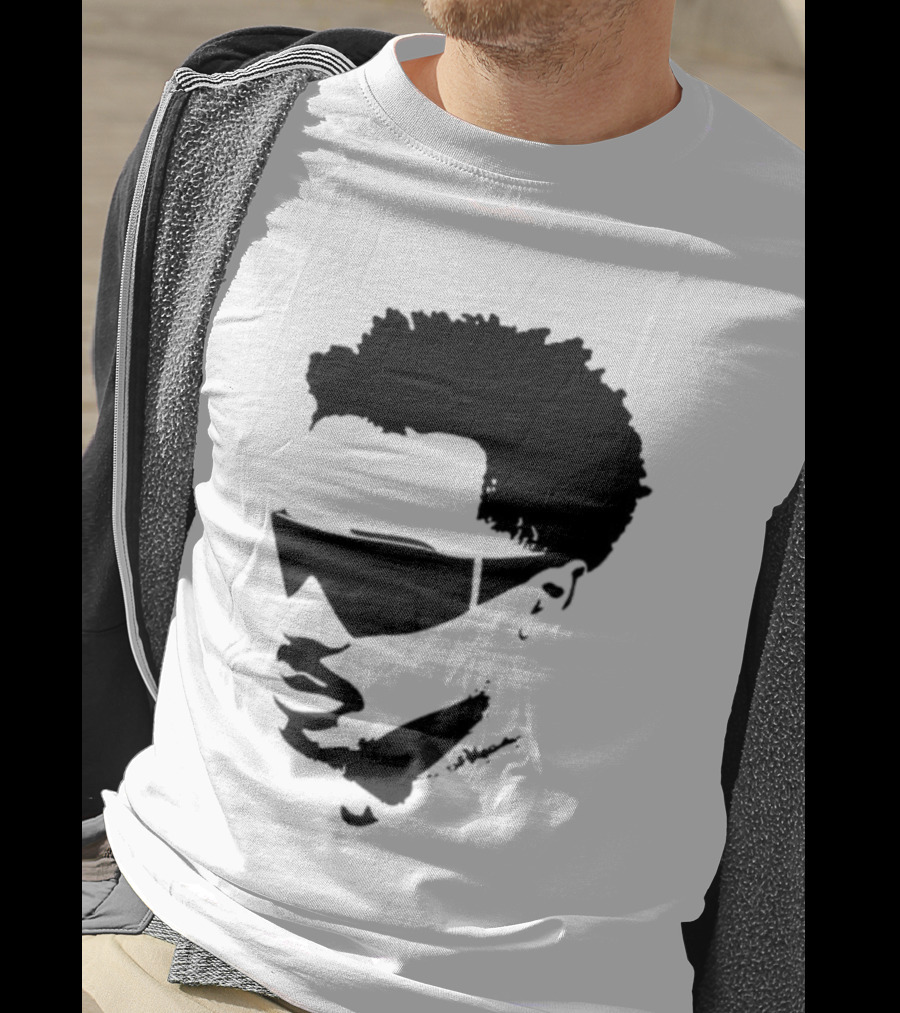 Plaqueboymax Face Outline With Sunglasses And Abstract Hair Sketch T-Shirt