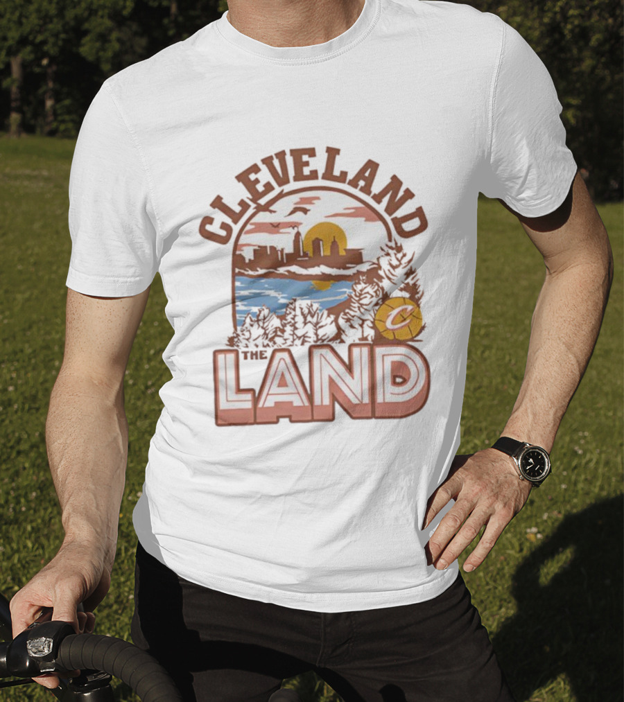 Cleveland Skyline The Land C Basketball Icon Lake Scene T-Shirt