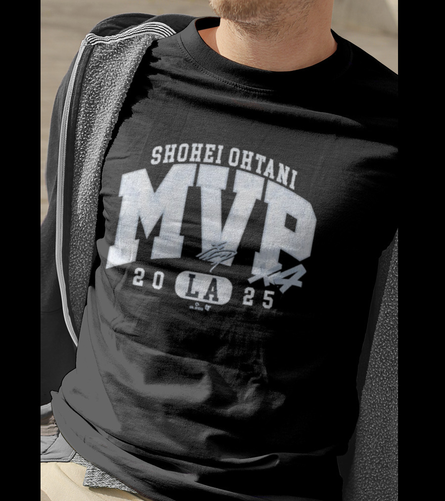 Shohei Ohtani MVP 2025 LA Signature T-Shirt