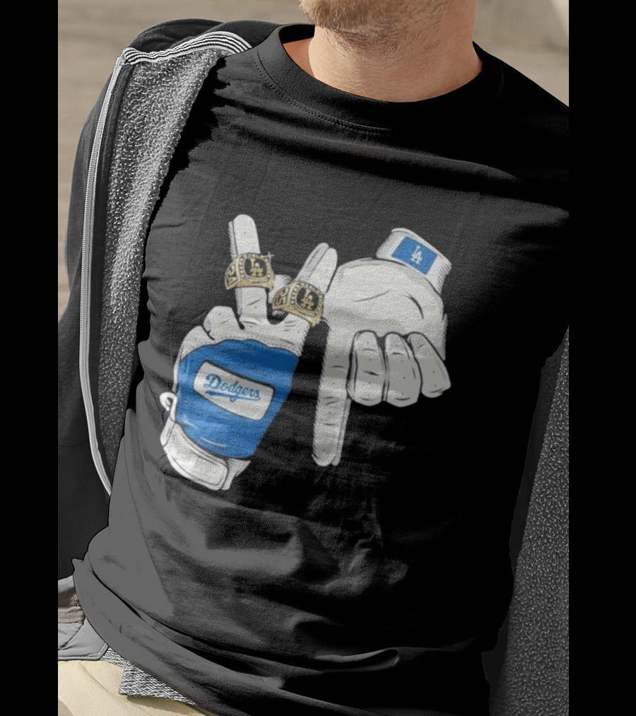Los Angeles Dodgers Back 2 Back World Series Champions 2025 Rings LA Logo Glove Hands T-Shirt