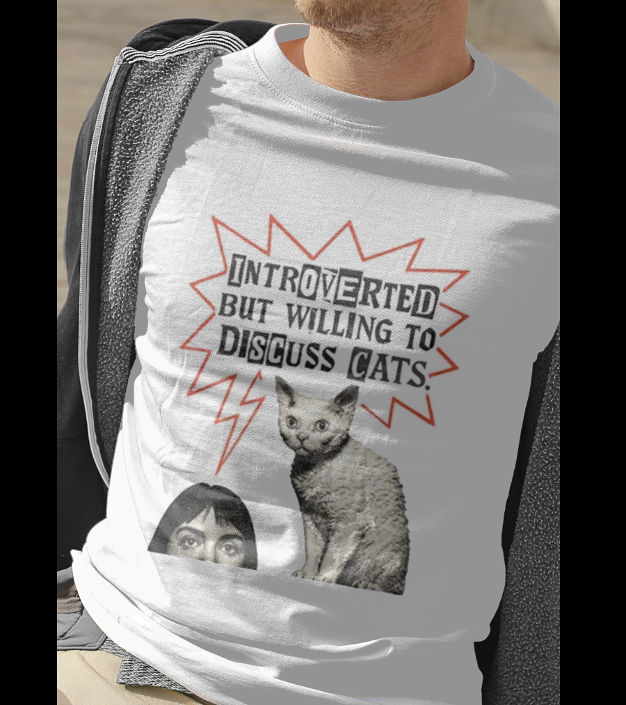 Introverted But Willing To Discuss Cats Vintage Style Funny Cat Design T-Shirt