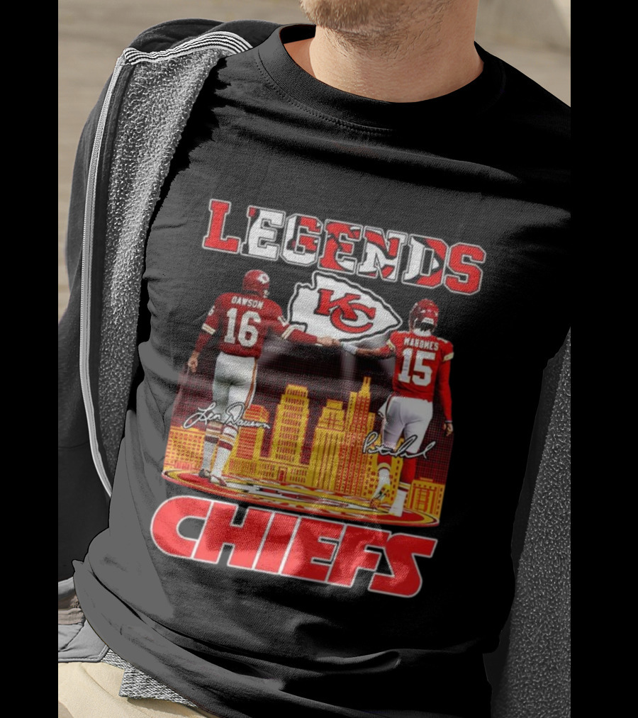 Len Dawson Patrick Mahomes Kansas City Chiefs Legends Signatures T-Shirt