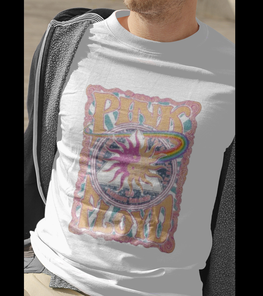 Pink Floyd Rainbow Theater Sun And Pyramid Vintage Style T-Shirt