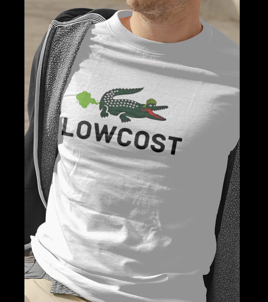 LOWCOST Crocodile With Green Puff And Red Mouth T-Shirt