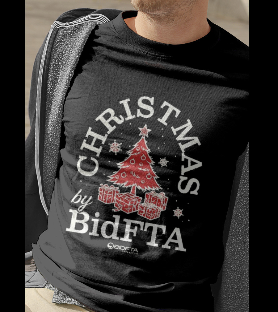 Christmas Tree And Gifts By BidFTA T-Shirt