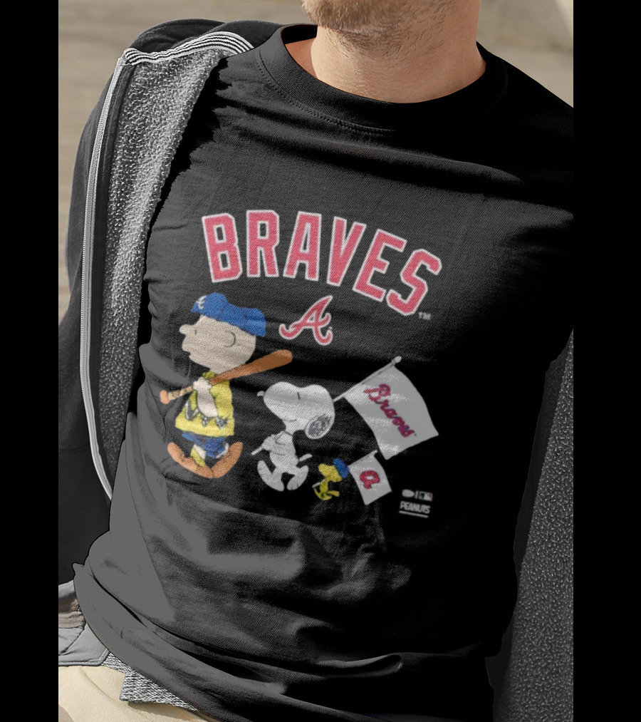 Atlanta Braves Peanuts Characters Snoopy Woodstock Charlie Brown Flag T-Shirt