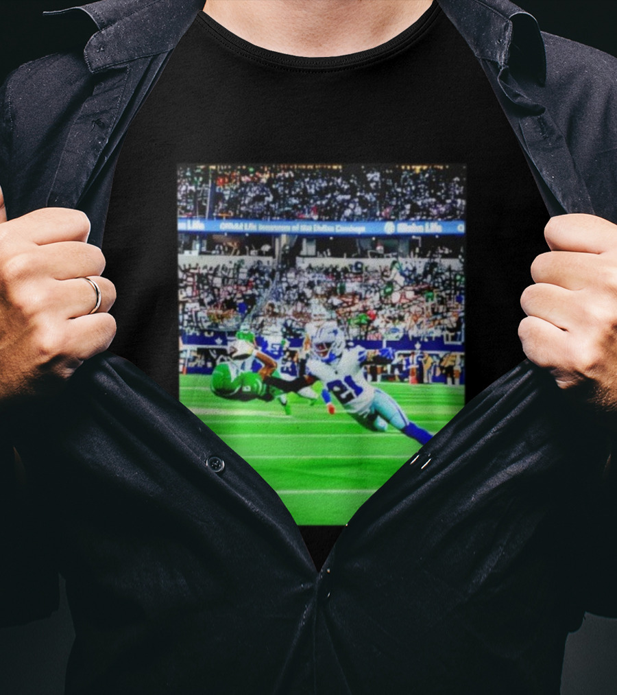 Evonta Smith Spectacular Leap Against Cowboys T-Shirt