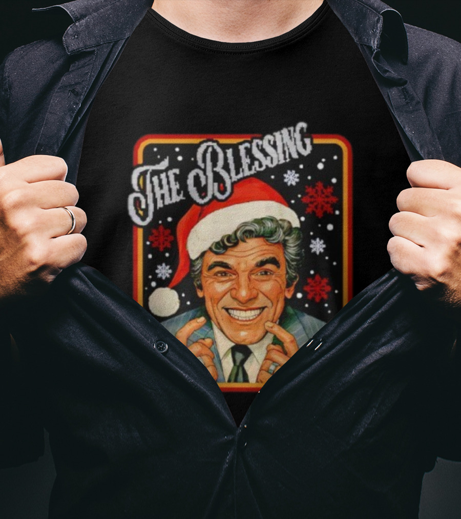 Uncle Lewis The Blessing Santa Hat Christmas Vacation Snowflakes T-Shirt