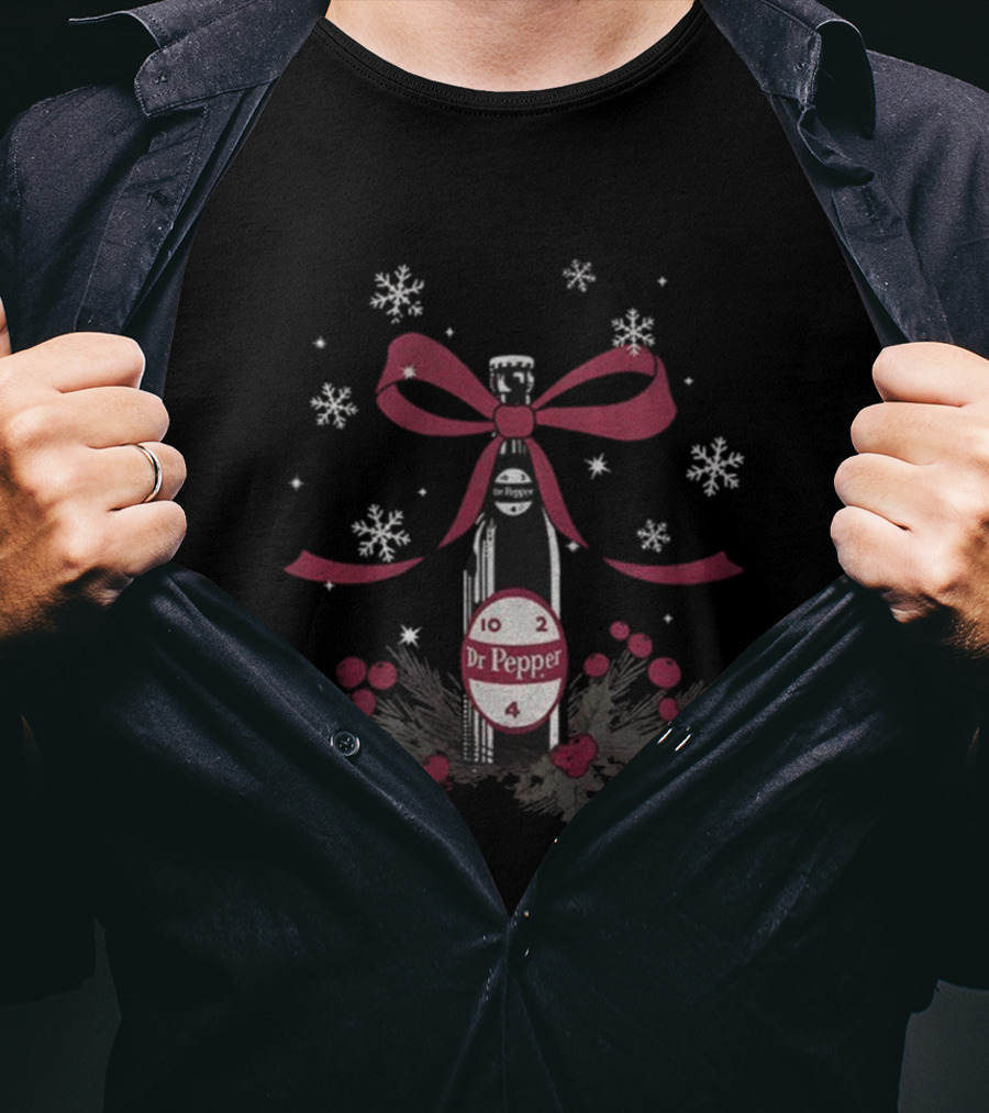 Dr Pepper Christmas Bow Bottle With Snowflakes And Berries T-Shirt
