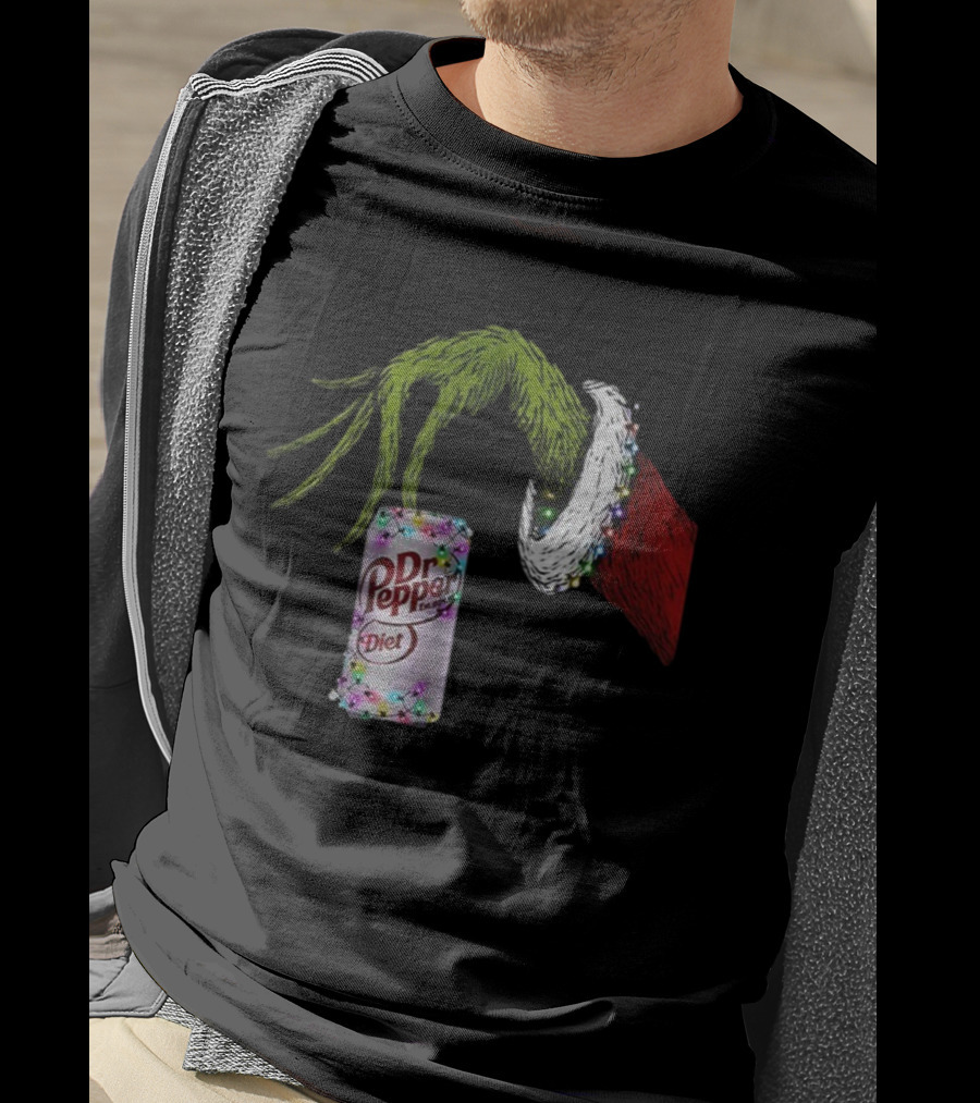 Grinch Hand Holding Dr Pepper Diet Can Christmas Lights Merry Christmas T-Shirt