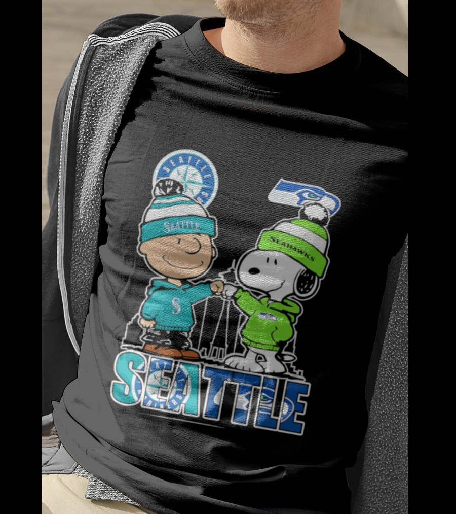 Charlie Brown Snoopy Seattle Seahawks Mariners Fist Bump T-Shirt