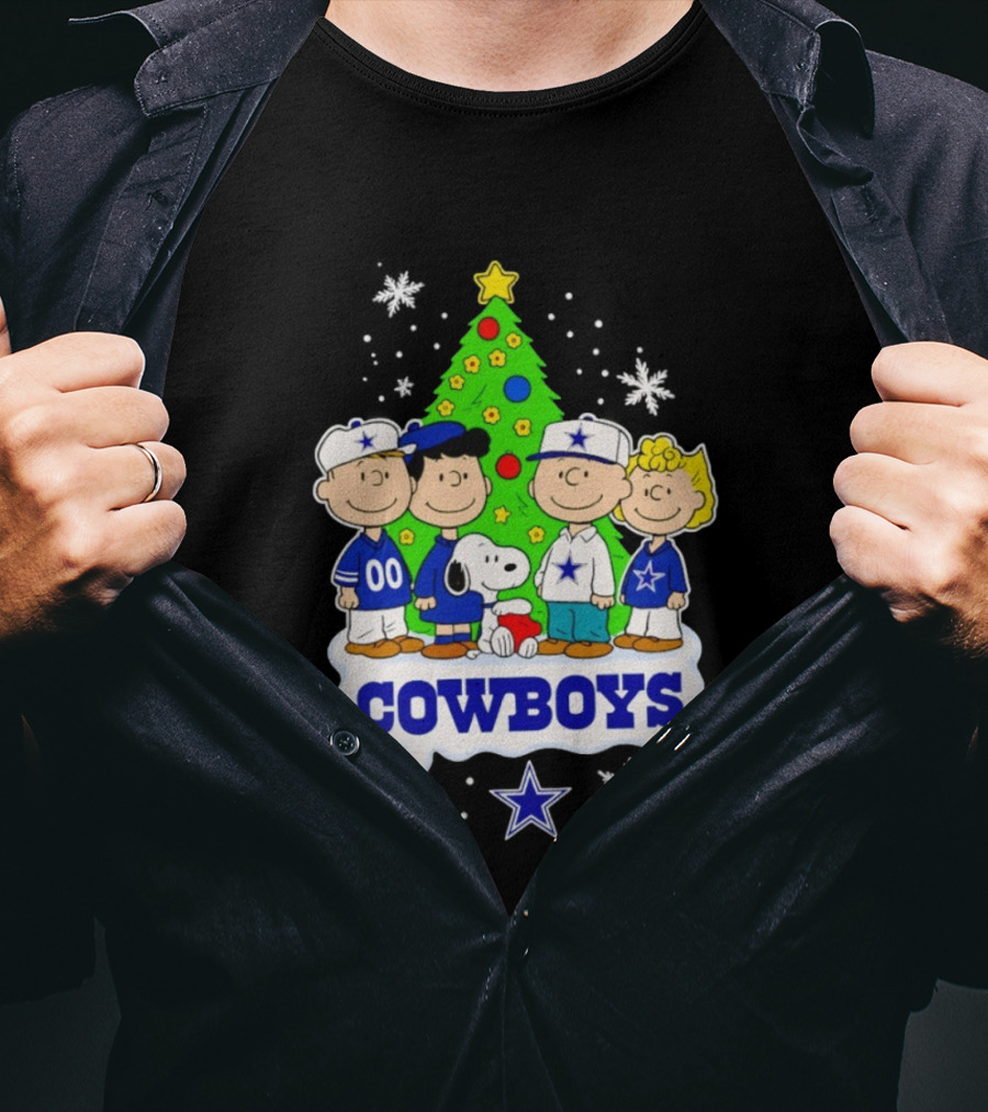 Peanuts Christmas With Dallas Cowboys NFL Team Snoopy And Friends T-Shirt
