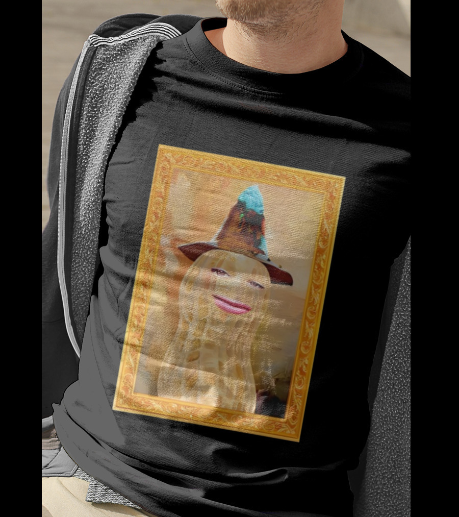 Theburntpeanut Renaissance Portrait With Hat And Blue Figurine T-Shirt
