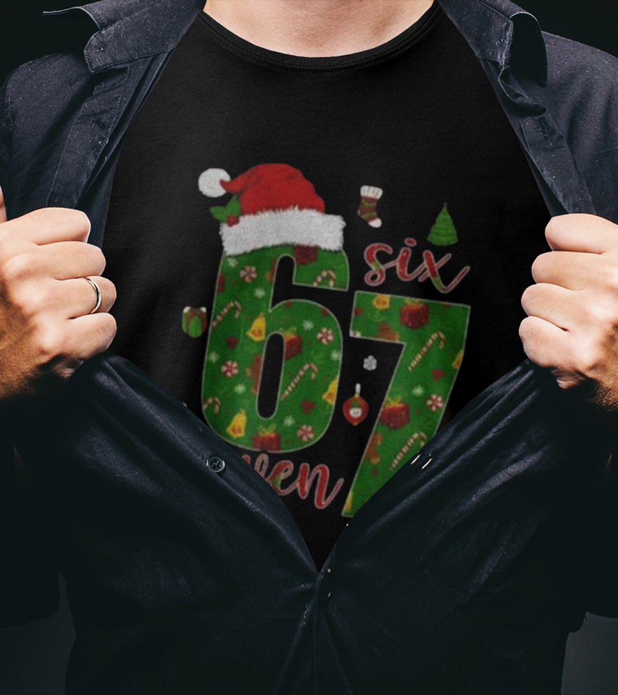 6 7 Meme Viral TikTok Trend Santa Hat Christmas Six Seven T-Shirt