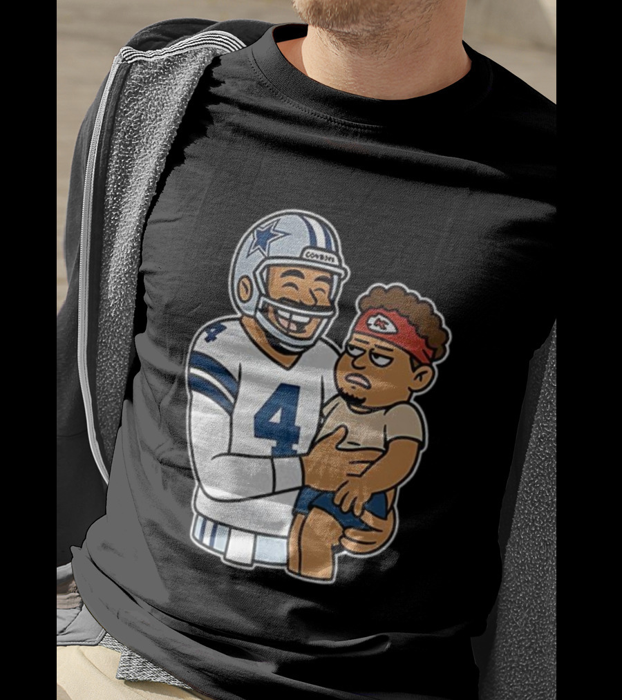 Dak Prescott Cowboys Carrying Baby Chiefs Player Sketch T-Shirt