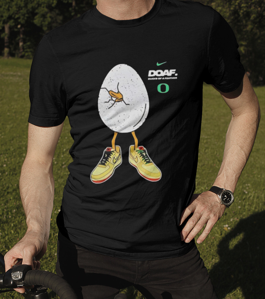Oregon Football Duck Nike Egg Sneaker Design T-Shirt