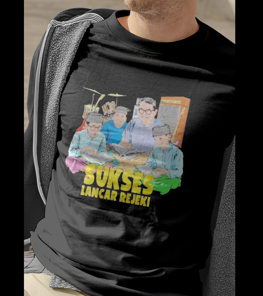 Sukses Lancar Rejeki Illustration With Reading Group And Musical Instruments T-Shirt