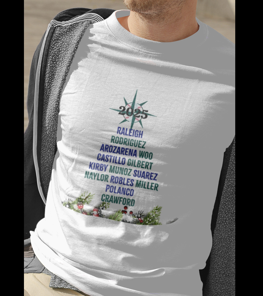Seattle Mariners Player Names Christmas Tree 2025 Holiday Raleigh Rodriguez Francearlorosscho Suarezeuloogliebsby T-Shirt