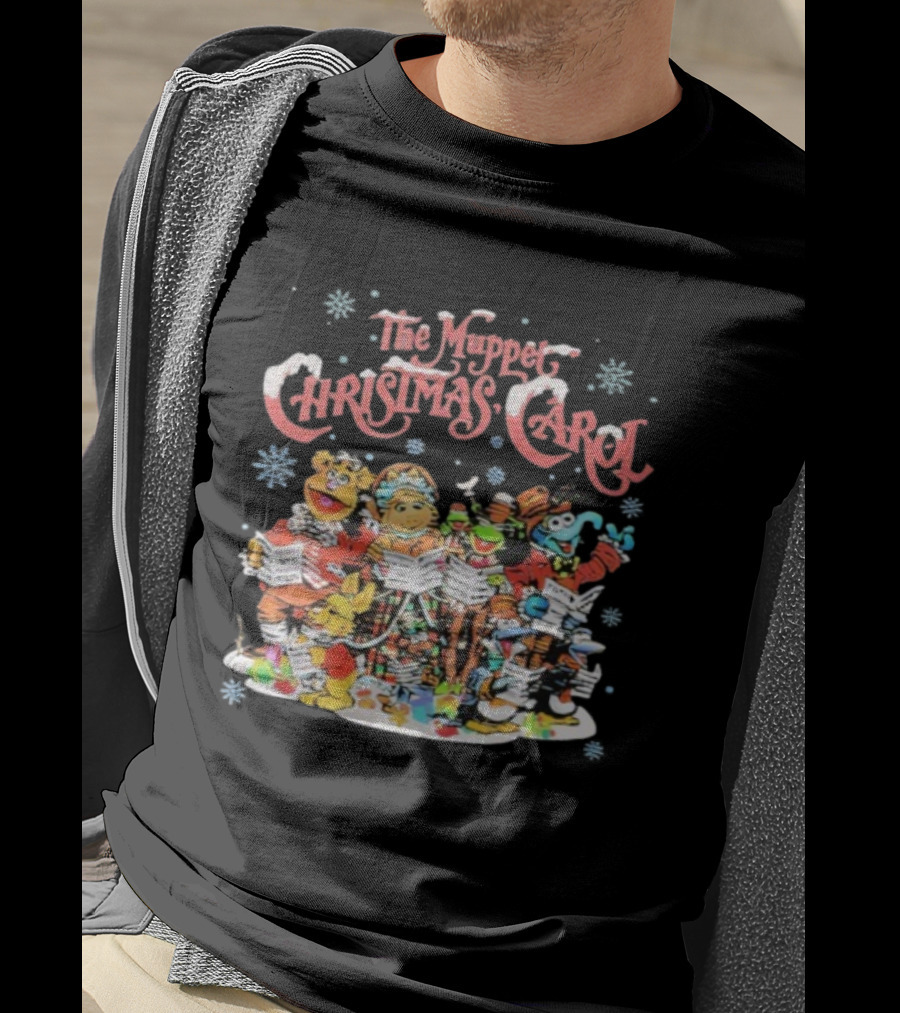 The Muppet Christmas Carol Vintage Characters Holiday Scene T-Shirt