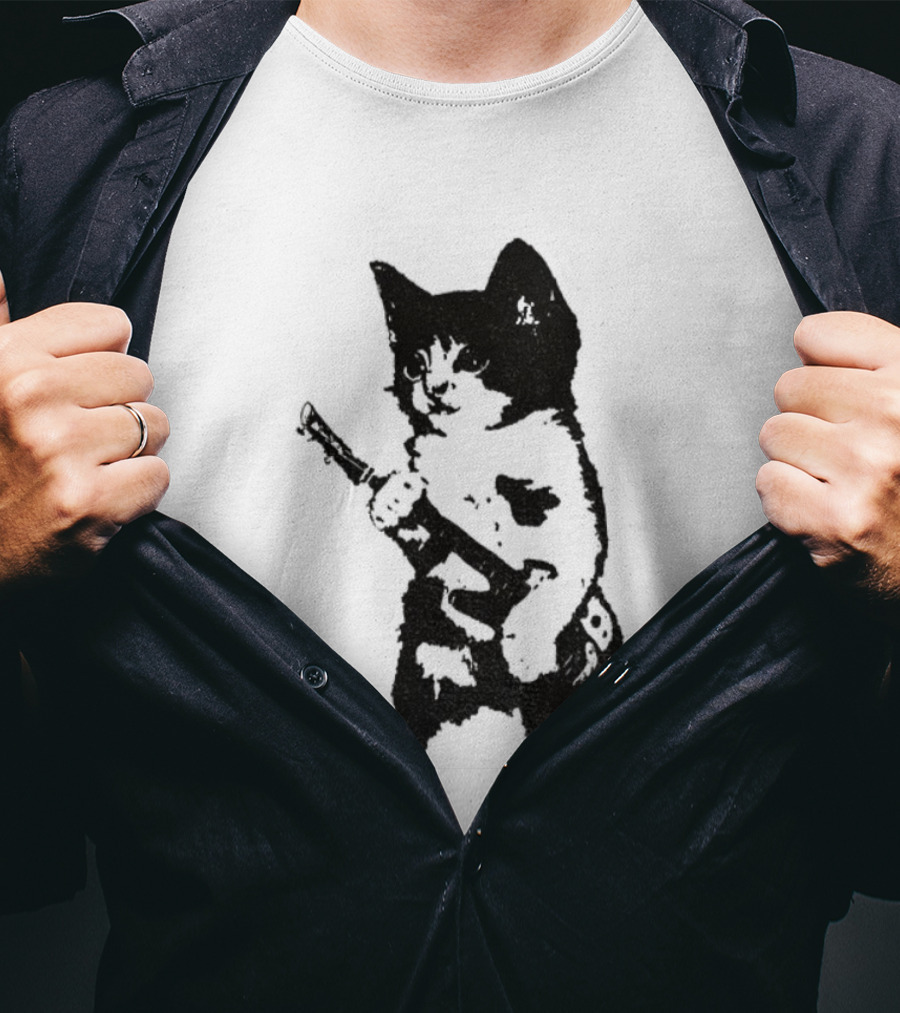 Rockstar Kitten Vintage Gun Holder Retro Style T-Shirt