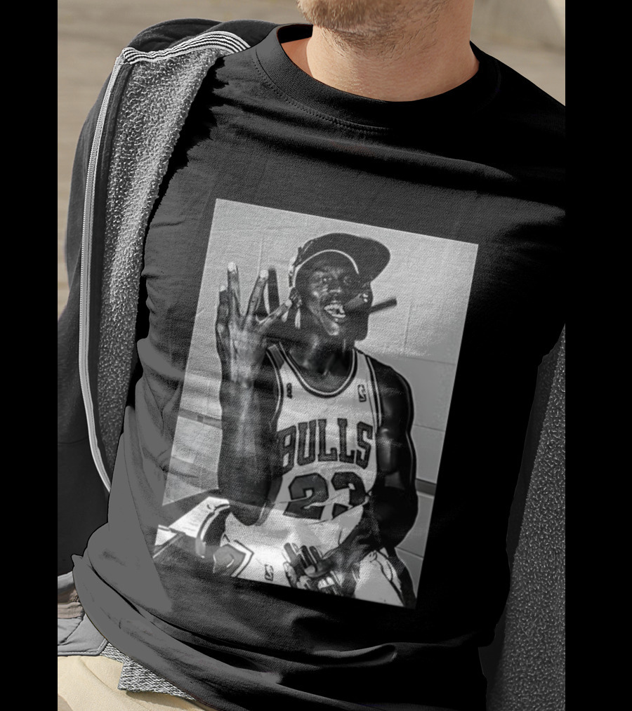 Chicago Bulls Michael 23 Cigar Celebration 4x Champions T-Shirt