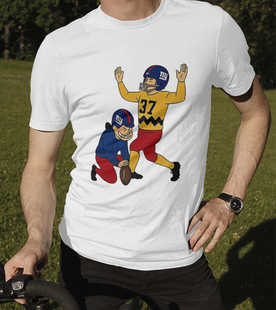 Younghoe Koo Charlie Brown Giants Football Kicker Miss Meme 37 T-Shirt