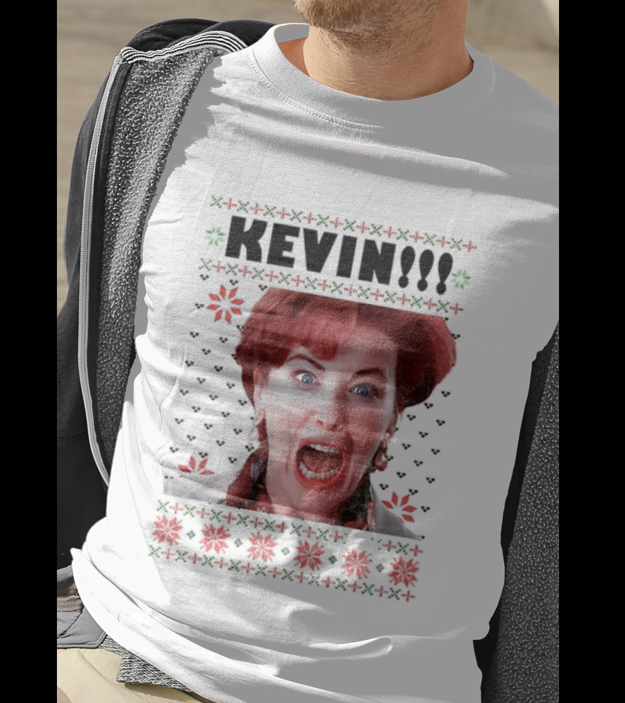Kate McCallister Kevin Home Alone Movie Christmas Scene T-Shirt