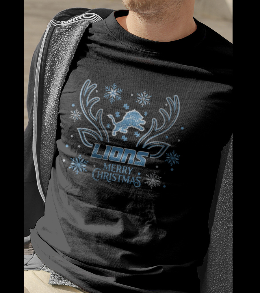 Lions Merry Christmas Detroit Football Snowflakes Antlers T-Shirt