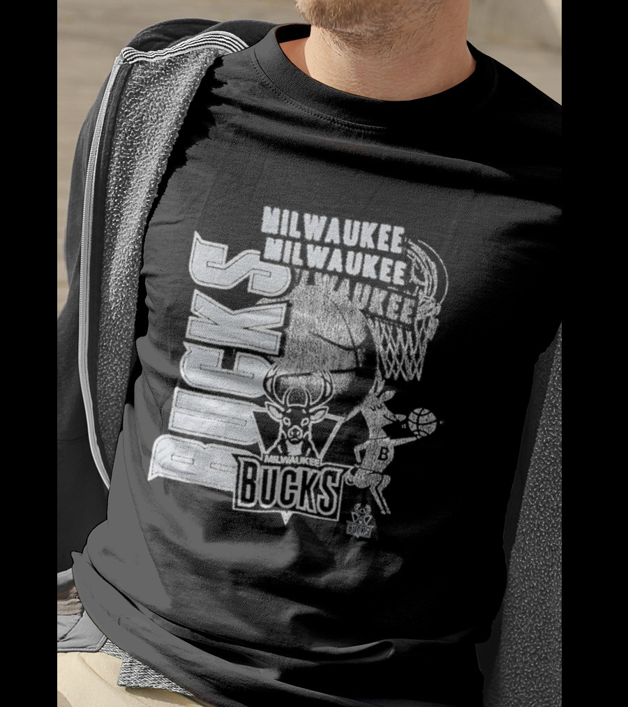 Milwaukee Bucks Basketball Classics Overlap Sports Team Style T-Shirt